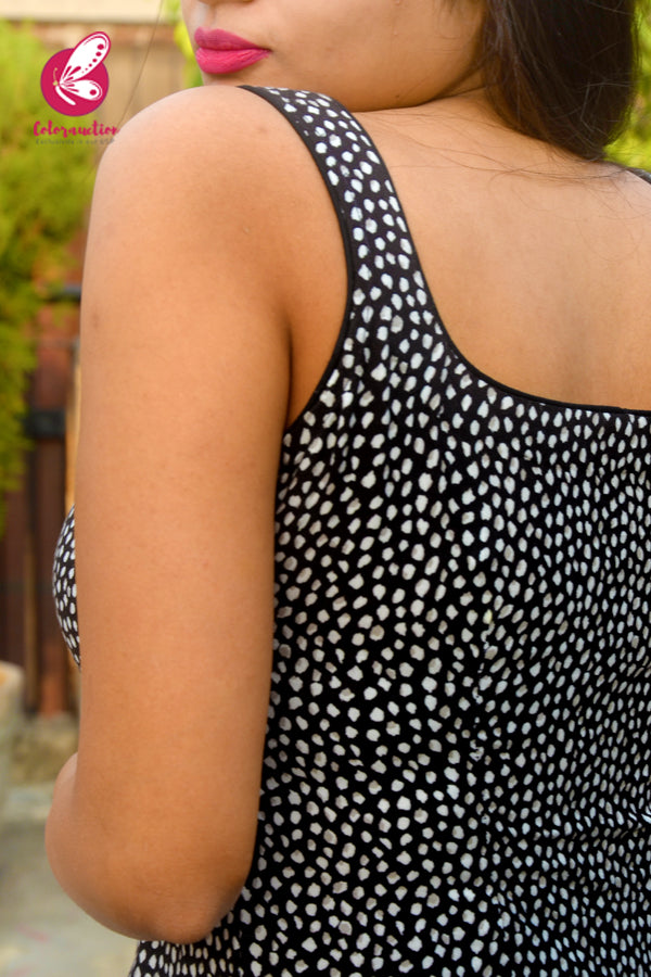 Black &amp; White Printed Rayon Sleeveless Front Slit Kurti