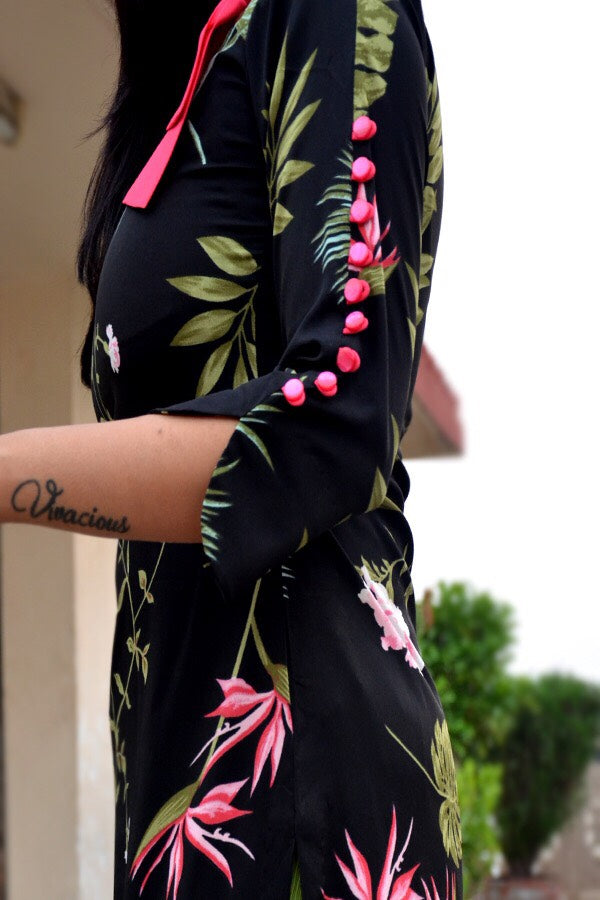 Black Crepe Printed Straight Kurti