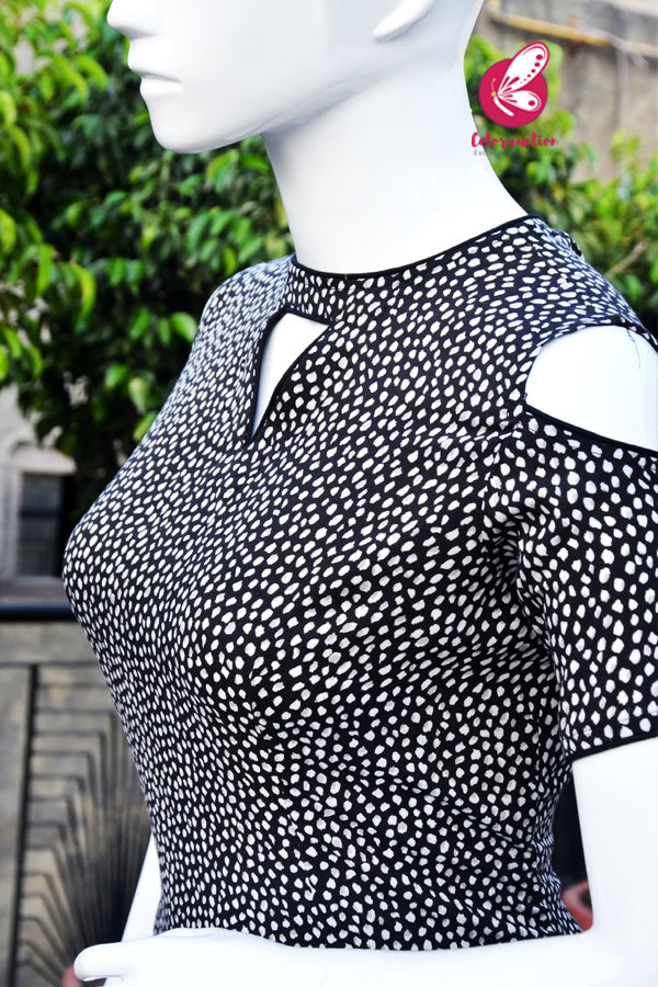 Black &amp; White Rayon Cold Shoulder Half Sleeves Front Keyhole Kurti